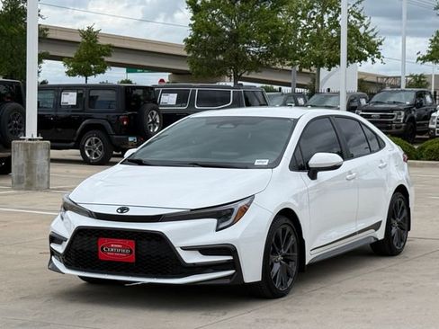 Used 2026 Toyota Corolla SE image 7