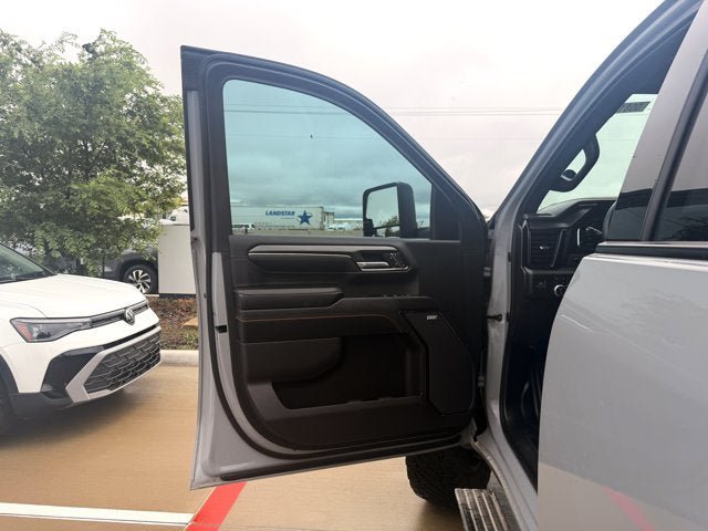 Used 2024 GMC Sierra 2500 AT4 w/ AT4 Premium Plus Package AWD/4WD image 16