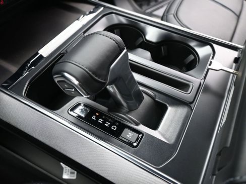 New 2025 Ford F150 Platinum w/ Equipment Group 702A High image 18