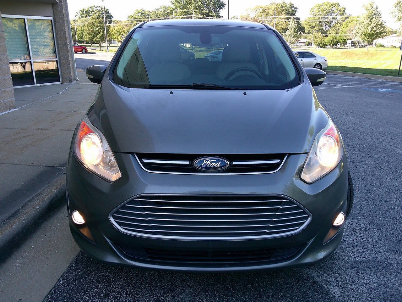 Used 2014 Ford C-MAX SEL w/ Equipment Group 302A FWD image 3