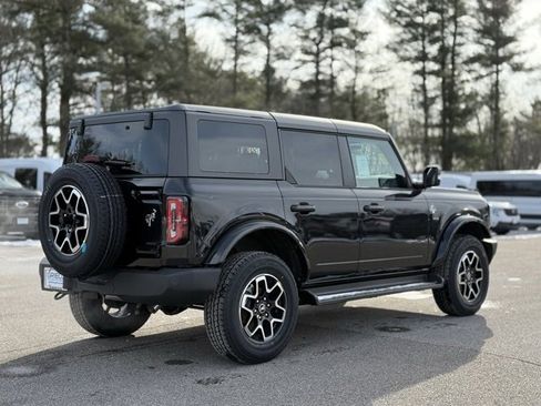 New 2025 Ford Bronco Outer Banks image 4