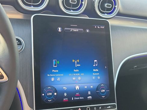 Used 2022 Mercedes-Benz C 300 Sedan image 24