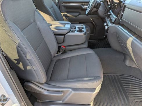 Used 2024 GMC Sierra 1500 Elevation image 25