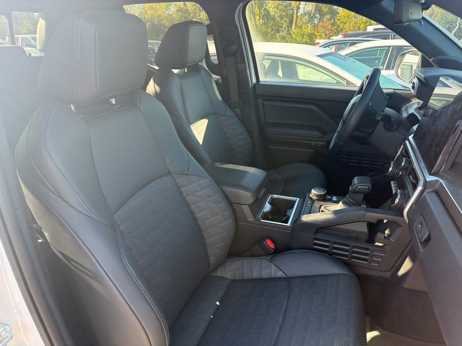 Used 2024 Toyota Tacoma TRD Sport w/ TRD Sport Premium Package AWD/4WD image 7