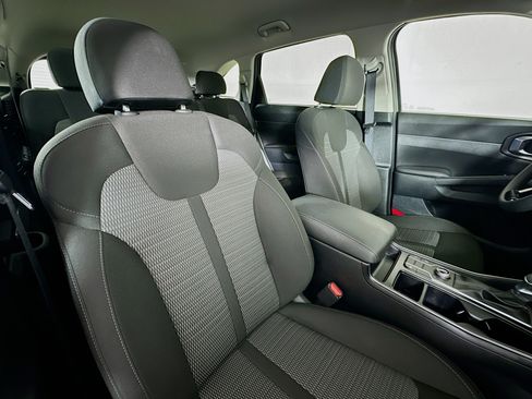 Used 2023 Kia Sorento LX AWD/4WD image 27