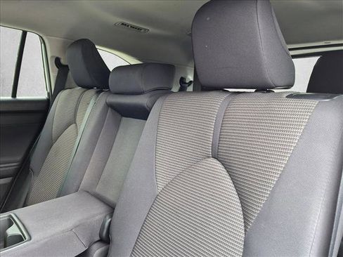 Used 2020 Toyota Highlander LE FWD image 14
