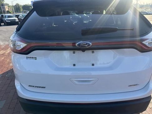 Used 2017 Ford Edge SEL w/ Equipment Group 201A FWD image 9