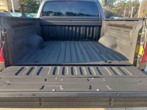 Certified 2017 Toyota Tundra SR5 image 31