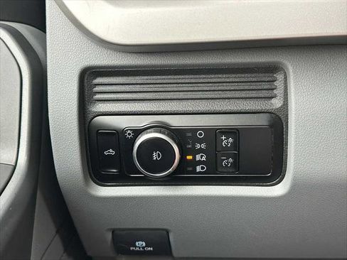 Used 2023 Ford F350 XLT image 31