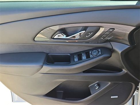 Used 2023 Chevrolet Traverse High Country w/ LPO, Floor Liner Package image 18