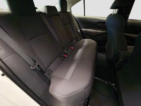Used 2022 Toyota Corolla LE image 14