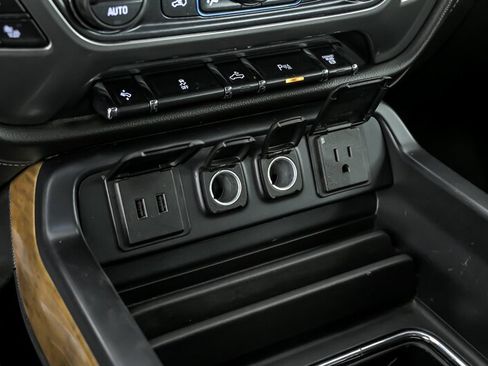 Used 2017 Chevrolet Silverado 2500 LTZ w/ Duramax Plus Package image 33