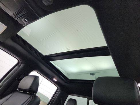 Used 2022 Ford F250 Lariat w/ Tremor Off-Road Package image 3