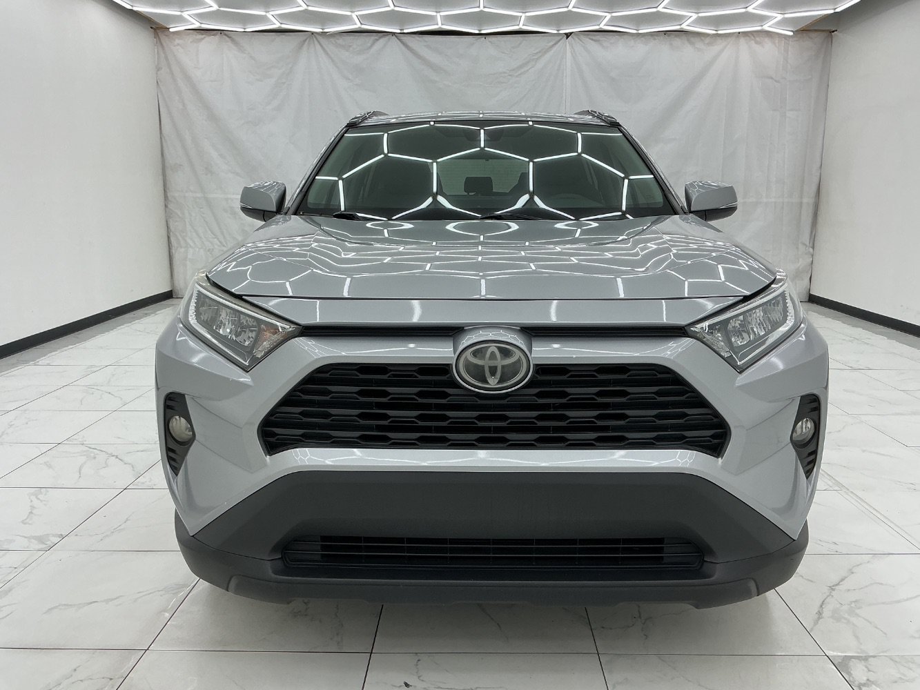 Used 2020 Toyota RAV4 XLE FWD image 5