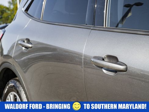 Used 2022 Ford Escape SEL image 18