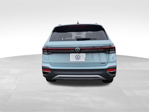 New 2026 Volkswagen Taos SEL AWD/4WD image 5