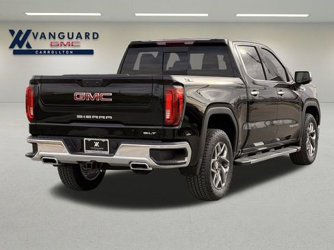 New 2026 GMC Sierra 1500 SLT image 3