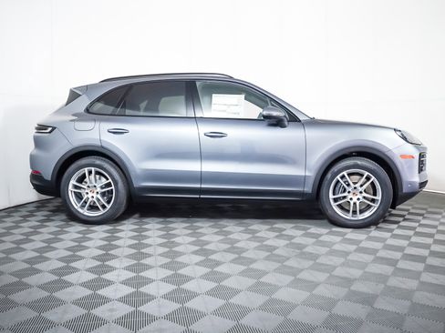 New 2026 Porsche Cayenne image 9