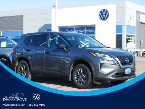 Used 2021 Nissan Rogue S image 1