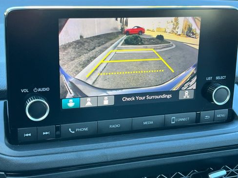 Used 2023 Honda Accord EX image 20