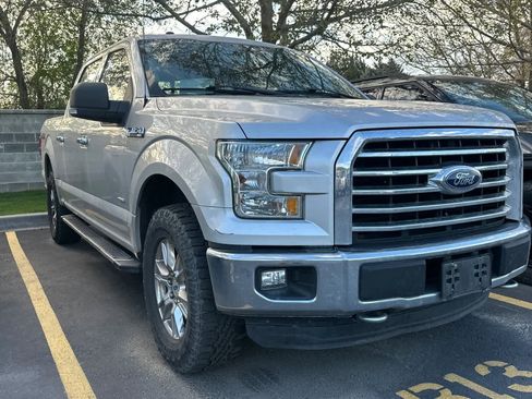Used 2015 Ford F150 XLT w/ Equipment Group 302A Luxury AWD/4WD image 3