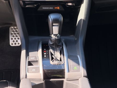 Used 2020 Honda Civic Sport image 18