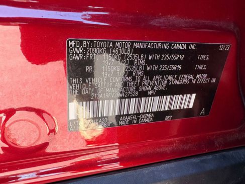 Used 2024 Toyota RAV4 XLE Premium image 21