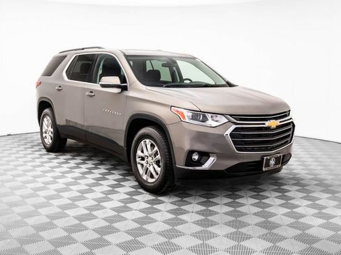 Used 2019 Chevrolet Traverse LT image 9