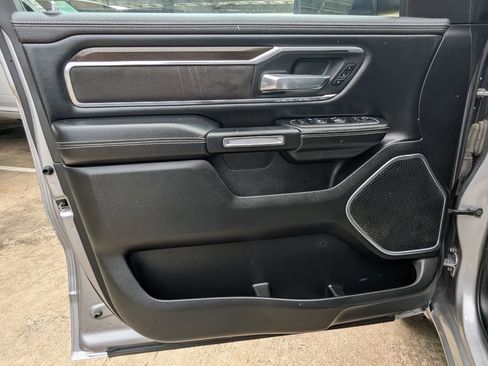 Used 2022 RAM 1500 Laramie AWD/4WD image 14