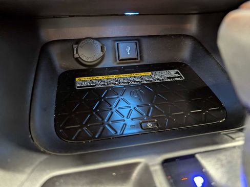 Used 2021 Toyota RAV4 XSE image 30