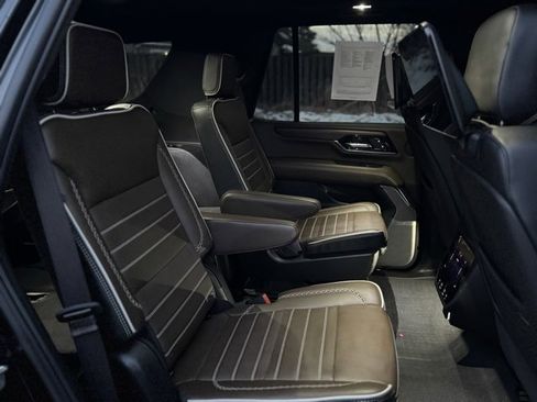 Used 2025 GMC Yukon Denali Ultimate image 20
