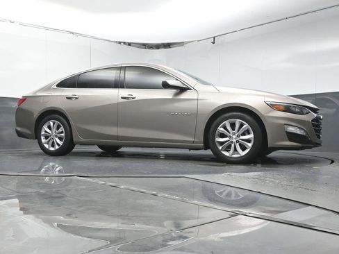 Used 2023 Chevrolet Malibu LT w/ Driver Confidence Package image 28