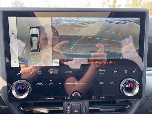 Used 2026 Lexus GX 550 w/ Accessory Package (2T) image 22