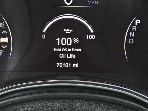 Used 2019 Jeep Grand Cherokee Altitude image 21