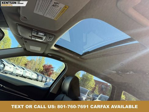 Used 2025 Kia Telluride S AWD/4WD image 33