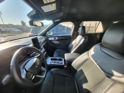 Used 2022 Ford Explorer ST w/ Equipment Group 401A image 10