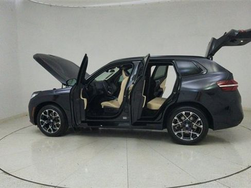 Used 2025 BMW X3 xDrive30i w/ M Sport Package image 71