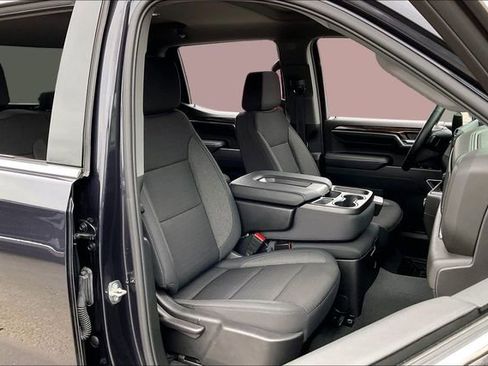 Used 2024 GMC Sierra 1500 SLE w/ X31 Off-Road Package image 19