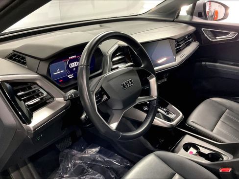 Used 2023 Audi Q4 e-tron Premium Plus w/ Premium Plus image 15
