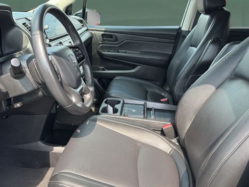 Used 2025 Honda Odyssey EX-L image 22