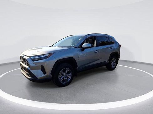 Certified 2025 Toyota RAV4 XLE w/ Convenience Package AWD/4WD image 6
