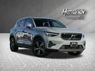 Used 2025 Volvo XC40 B5 Core video 2