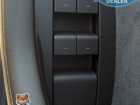 Used 2023 Tesla Model Y Performance image 14