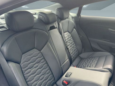 New 2026 Audi RS e-tron GT performance image 30