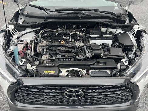 Used 2023 Toyota Corolla Cross L image 25