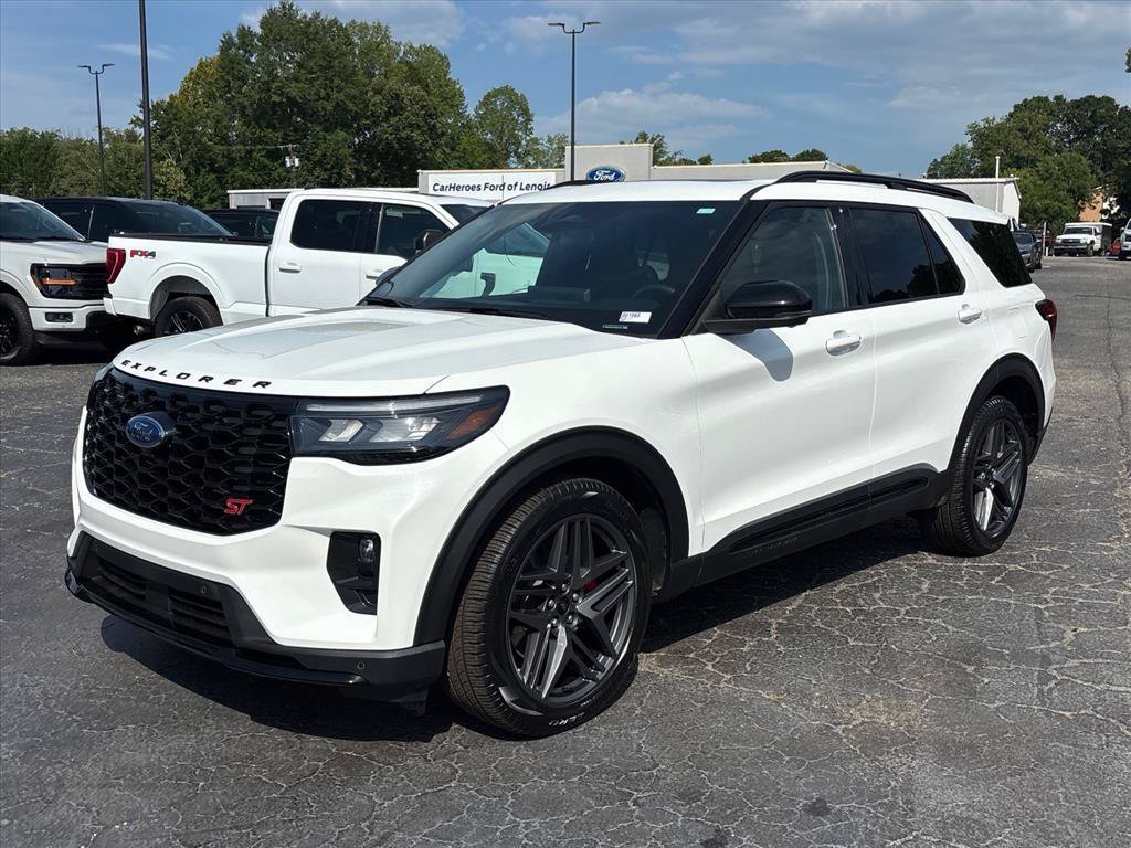 Used 2026 Ford Explorer ST AWD/4WD image 3