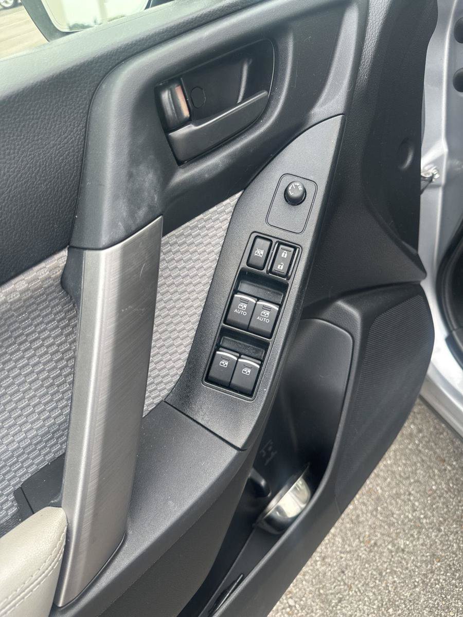 Used 2018 Subaru Forester 2.5i Premium AWD/4WD image 10