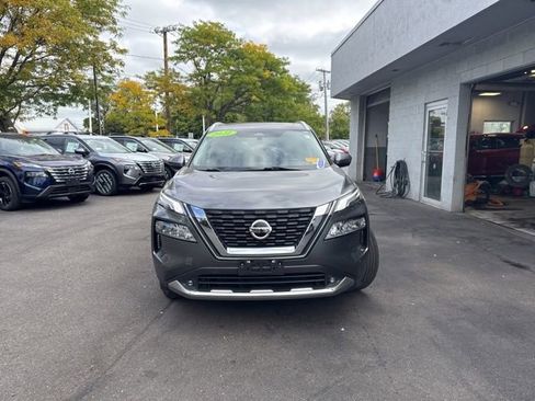 Used 2021 Nissan Rogue Platinum image 7