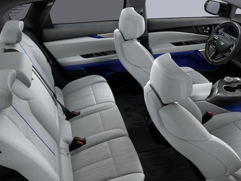 New 2026 Cadillac Optiq Luxury 2 RWD image 36