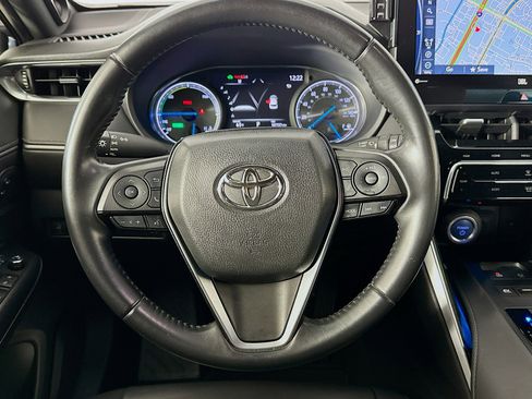 Used 2021 Toyota Venza XLE AWD/4WD image 18
